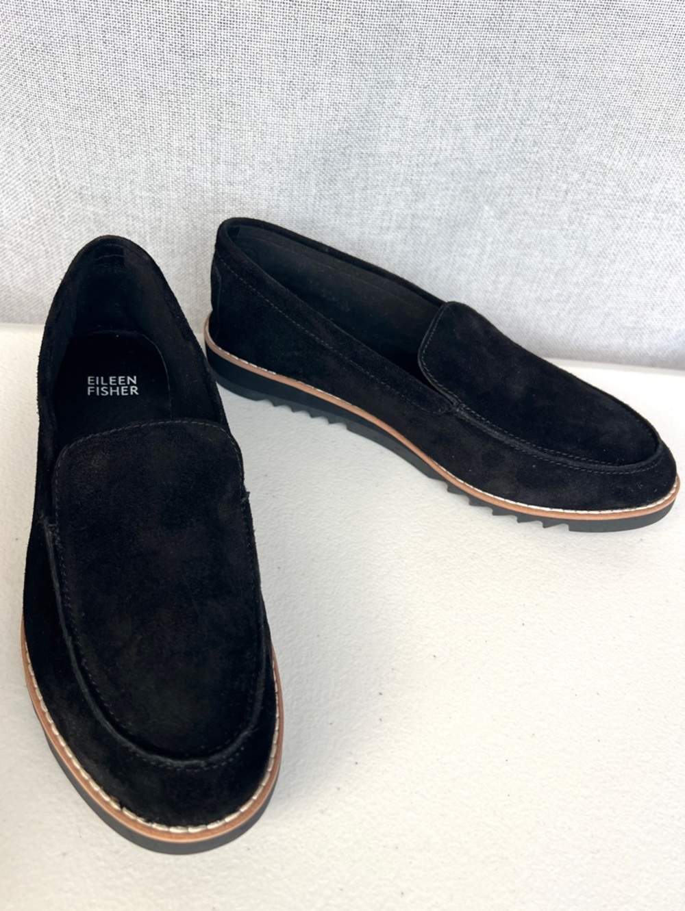 EILEEN FISHER suede flats black size 8,5
